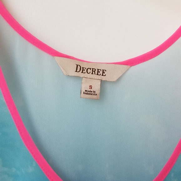 High-low Tank Top - Picture 2 of 3